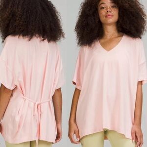 LULULEMON NWT SIDE V-NECK T-SHIRT TIE DETAIL PINK MIST 6 8